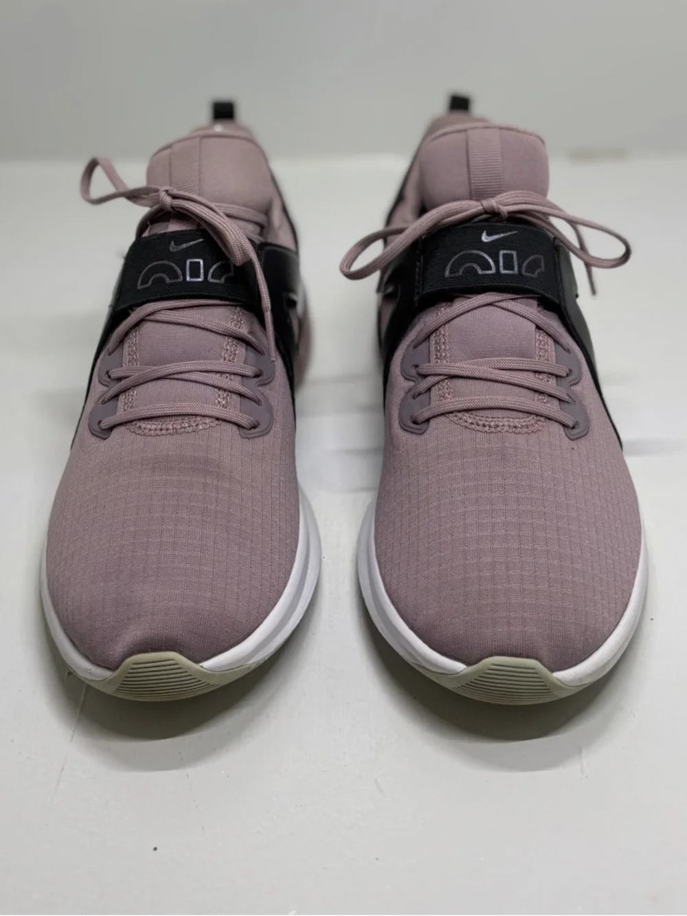 Nike Air Bella TR 3 Pink Black Training Shoes Women’s Size 10